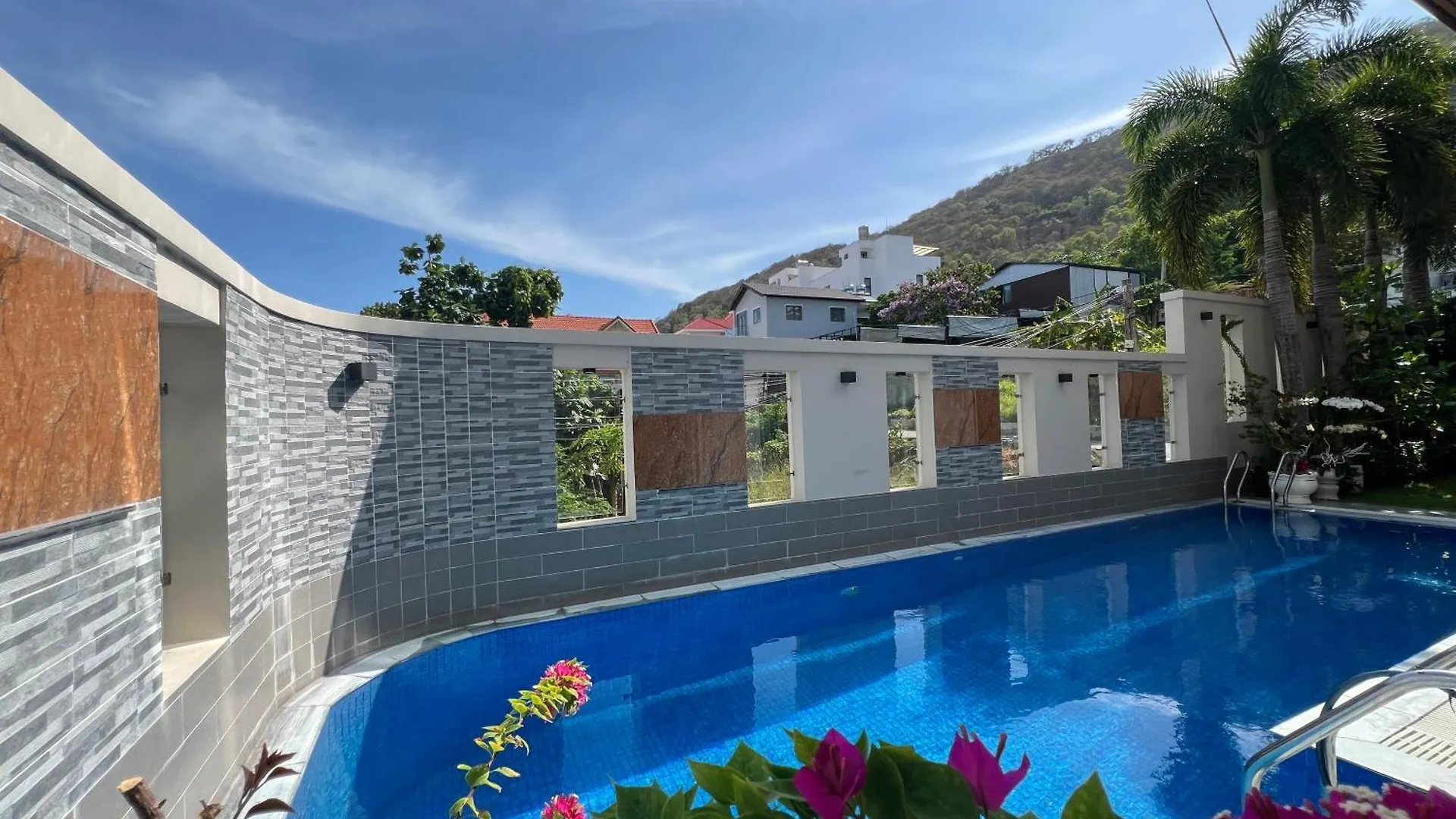 Thuy Tien 84 Tran Phu Seaview Condotel Vung Tau Apartment